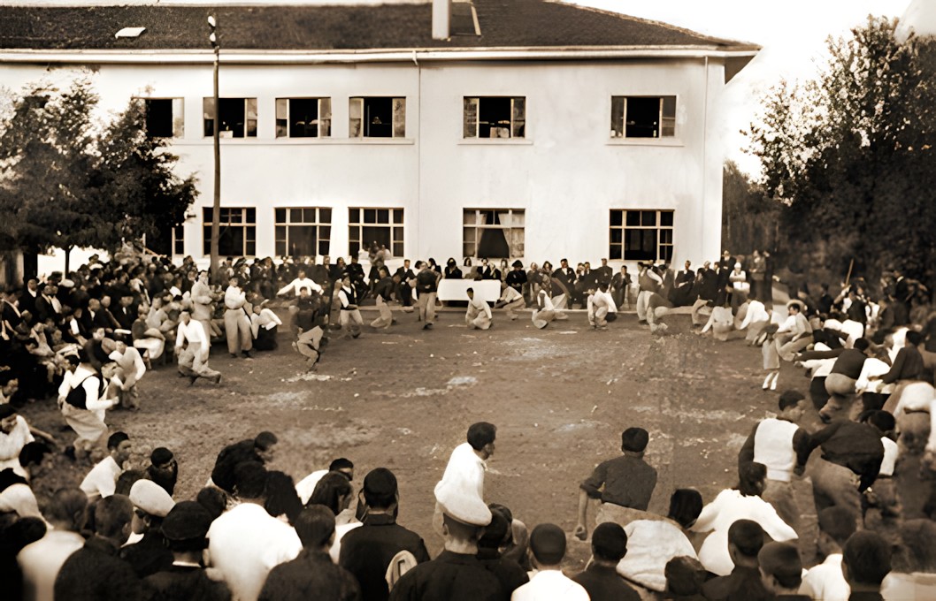 Köy Enstitüsü Resmi 13